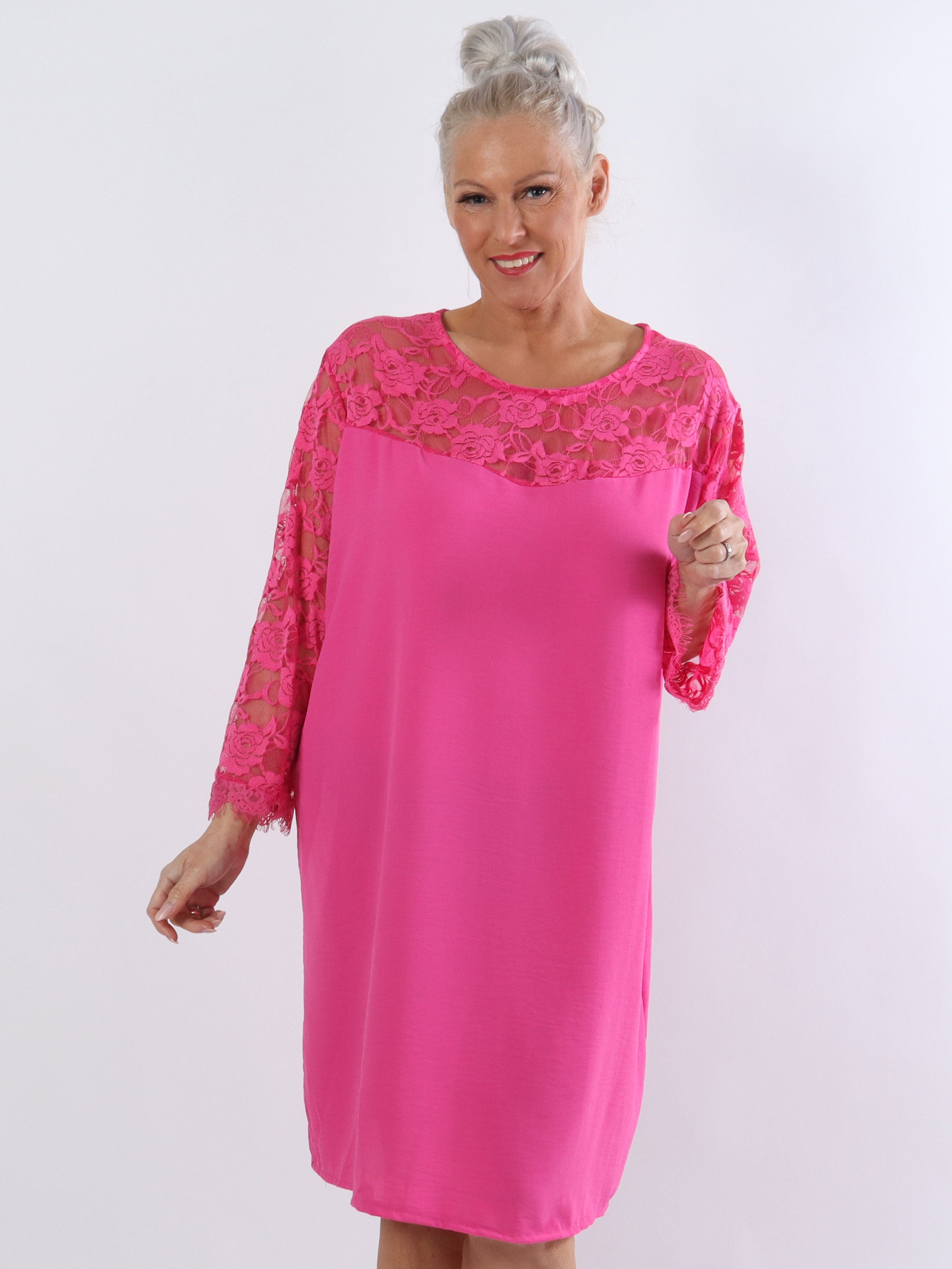 Nadine Dress - Sød blonde plus size kjole med sløjfe